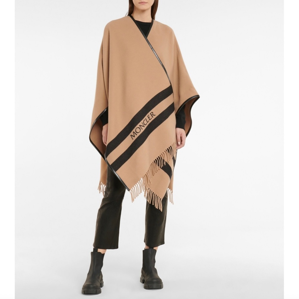 Moncler Beige Virgin Wool Logo Cape With Black Leather Trim And Fringe - Picture 4 of 15